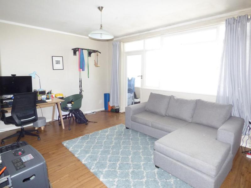To Let 1 Bedroom Property for Rent in Sea Point Western Cape